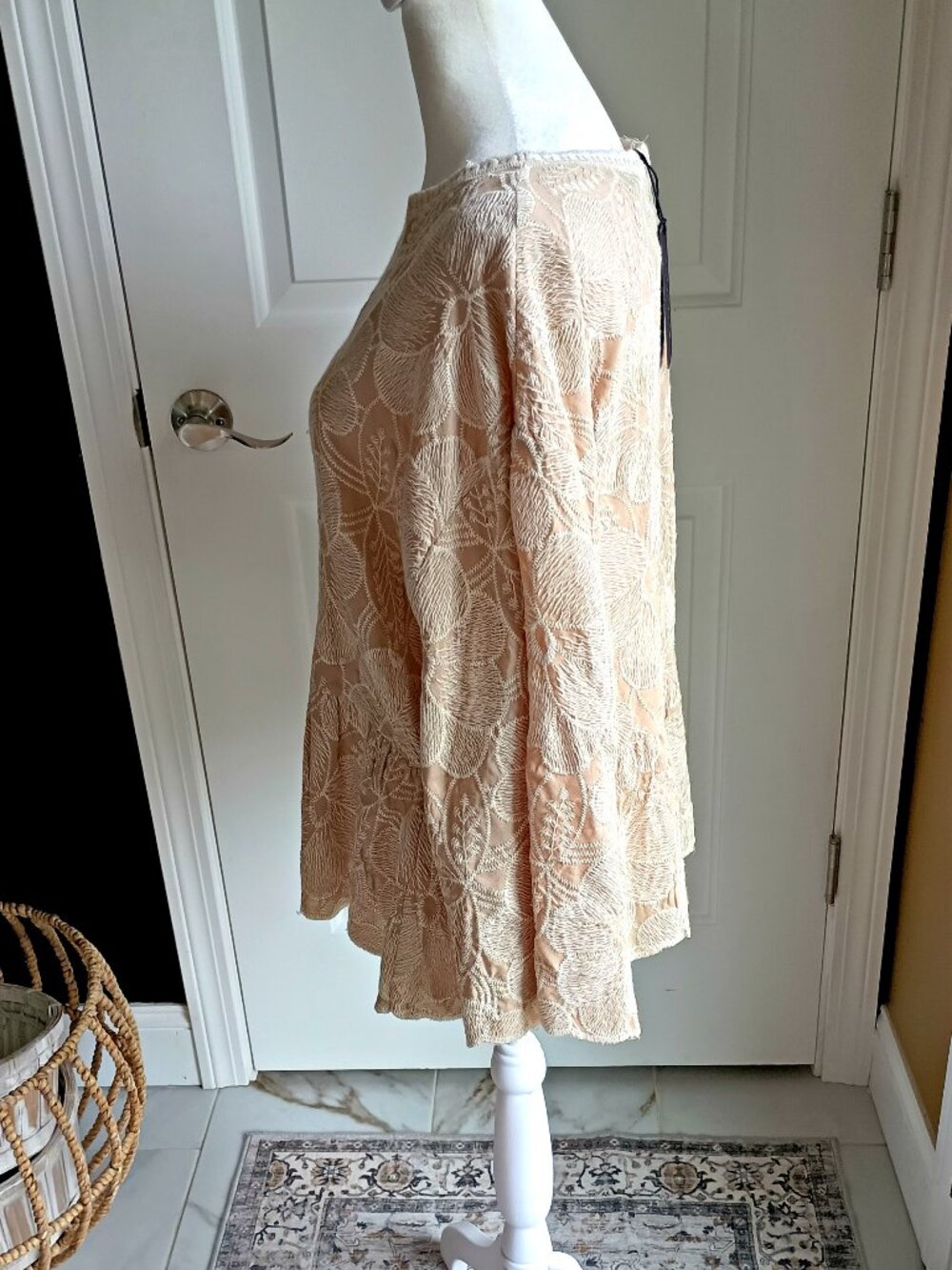 NEW! SOLITAIRE EMBROIDERED BOHO BLOUSE SZ L - Picture 2 of 4